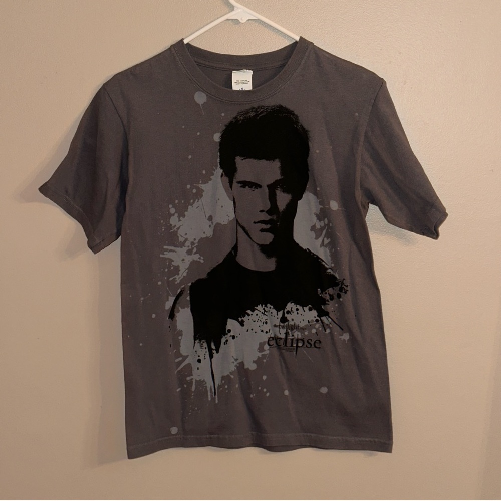 The Twilight Saga Eclipse T- Shirt Mens Small Dark Gray